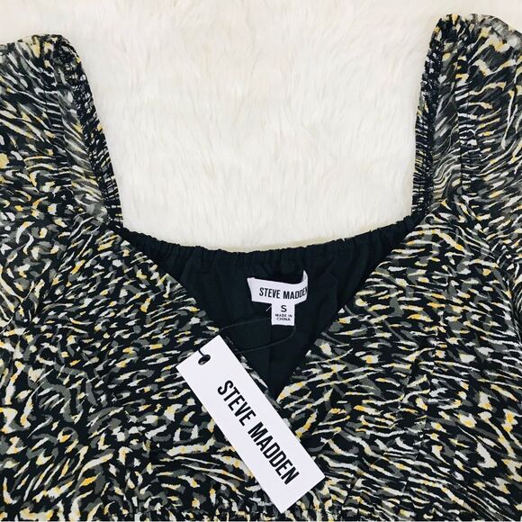 Steve Madden Animal Print Smocked Top Blouse Long Sleeve Gray Black Sz Small New - Picture 6 of 11